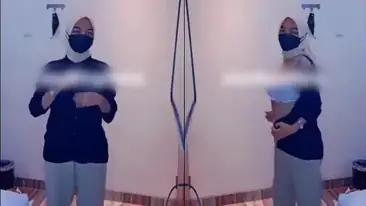 Video Live Cewek Manis HIjab Colmek Pakai Mainan Asyik